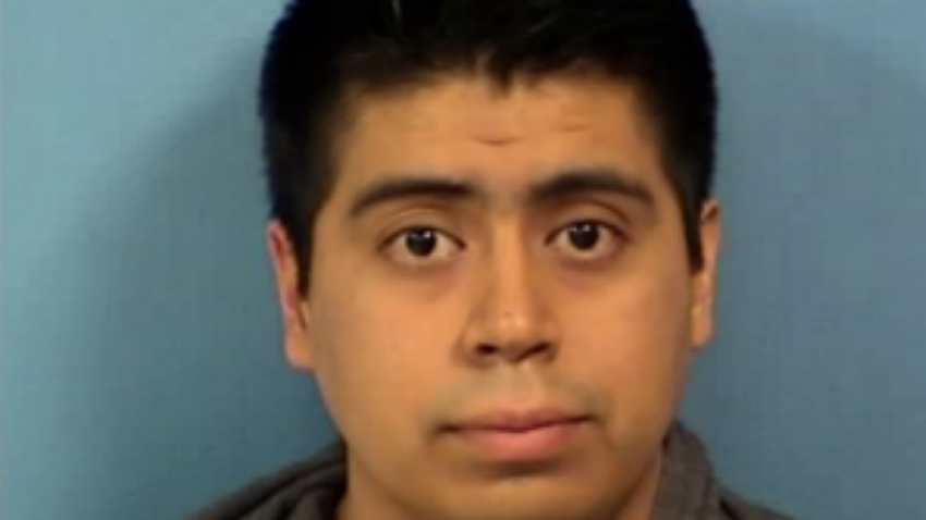 Chicago Man Charged With Sexually Abusing Girl He Met Online At 