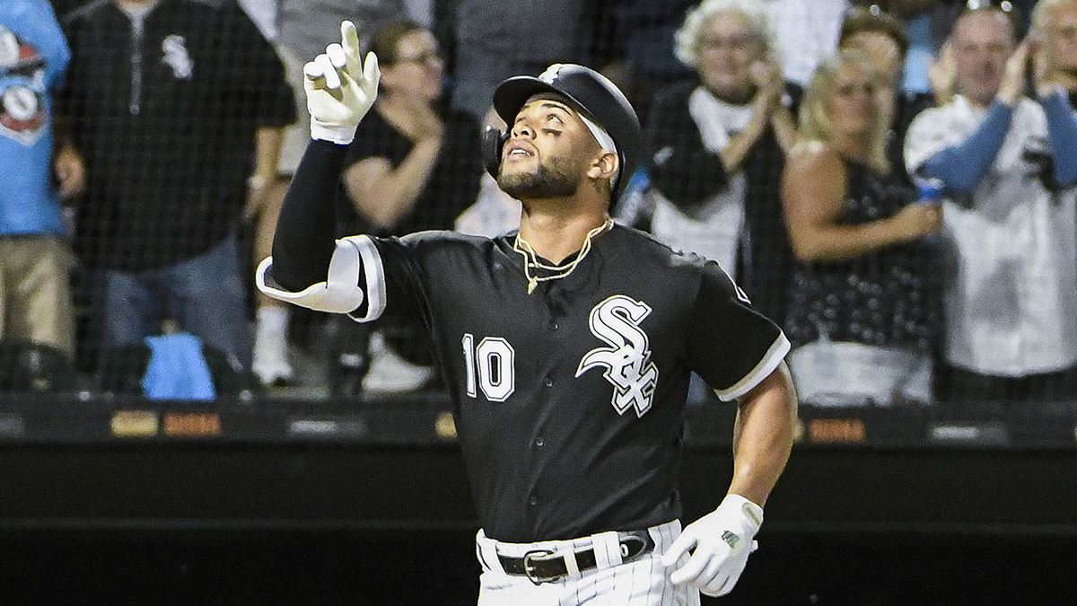 White Sox in agreement with Yoan Moncada on five-year, $70 million  extension, per report - MLB Daily Dish