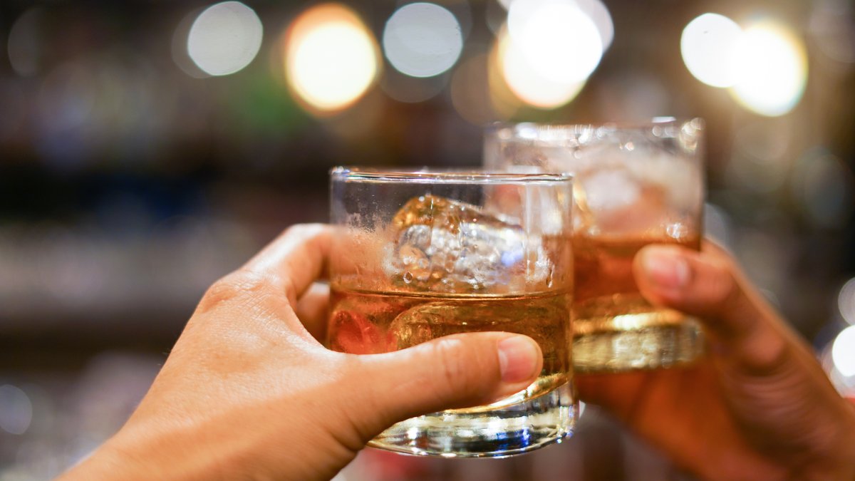 2 Chicago Bars Ranked Among North America's Best - Vimarsana News
