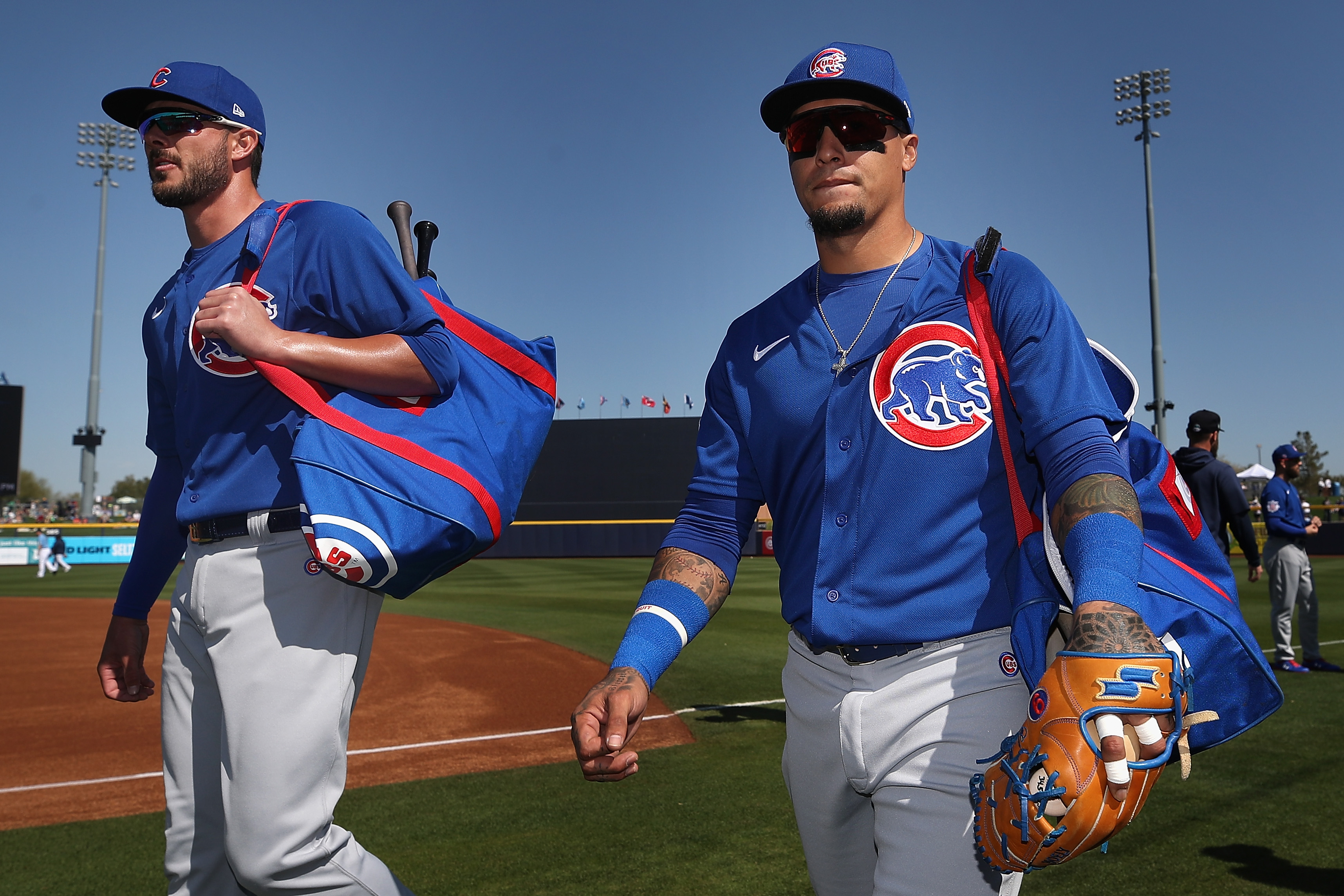 Why Kris Bryant is Using a Baby Blue Glove During Spring Training