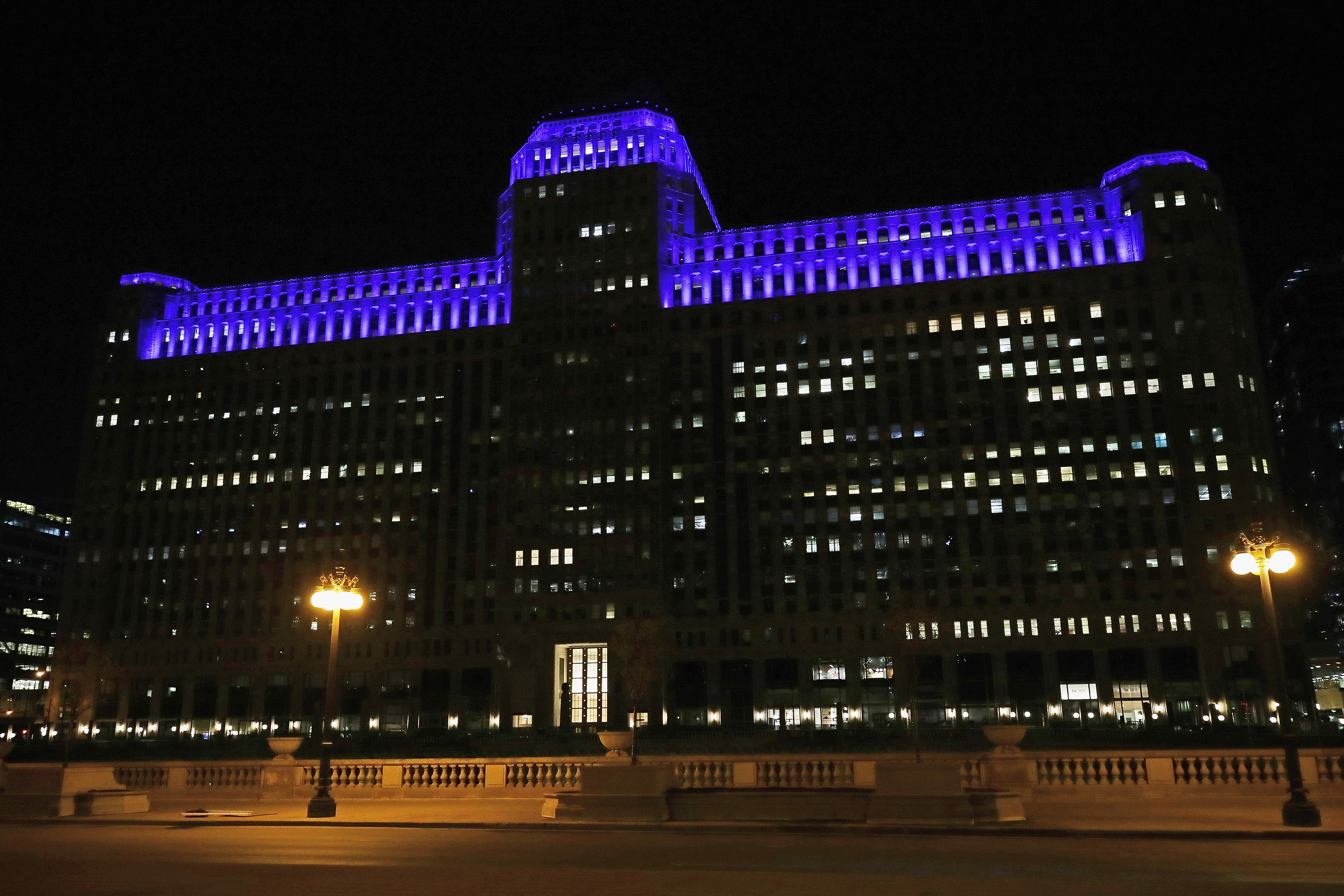 PHOTOS: Chicago Lights Up Blue in Support of Healthcare Workers