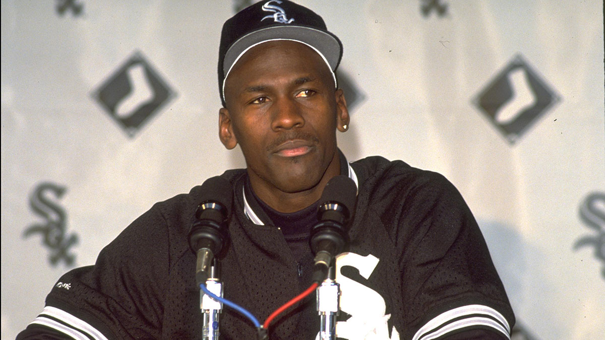 25 Years Ago, Michael Jordan Embarked on His Baseball Career NBC Chicago