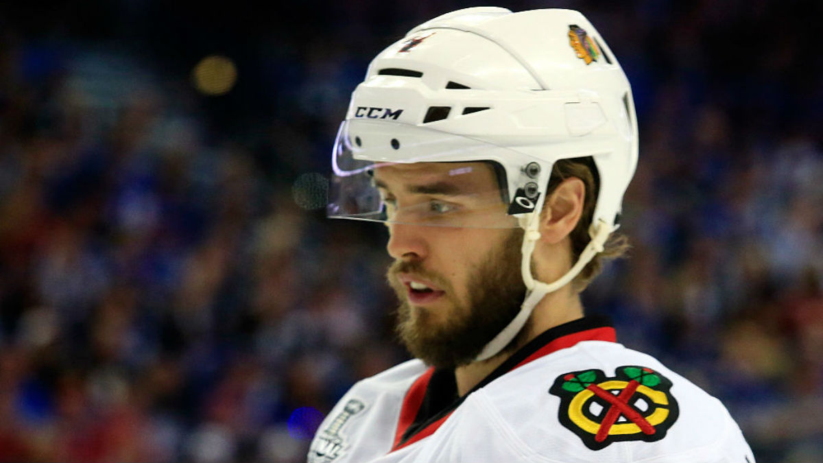 hjalmarsson blackhawks jersey