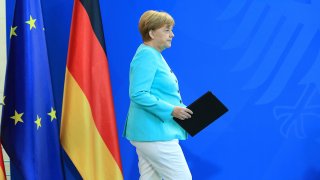 Angela Merkel, Germany's chancellor, arrives for a news conference following the U.K. European Union (EU) referendum results at the Chancellory in Berlin, Germany, on Friday, June 24, 2016.