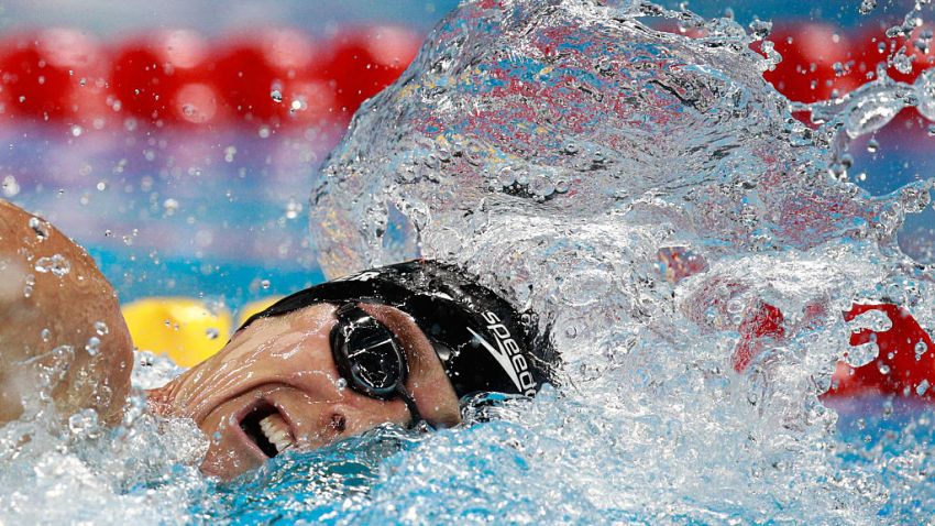 610210001MB00387_Swimming_O