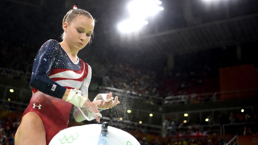 631390975KT00390_Gymnastics