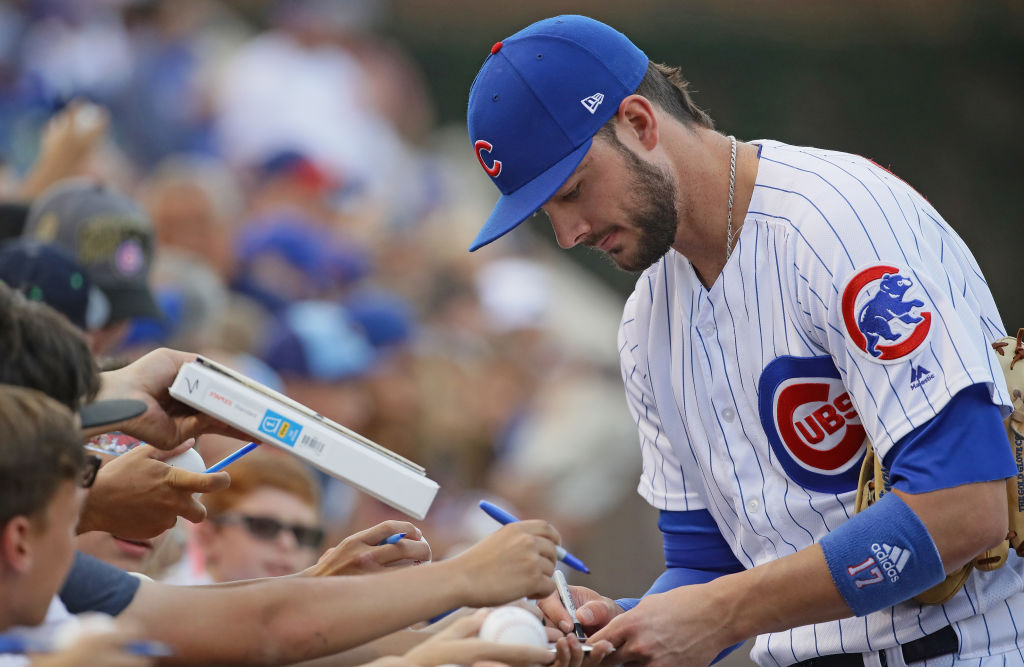 Cubs avoid salary arbitration with a trio of stars who struggled