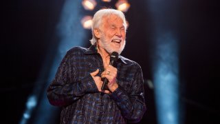 Kenny Rogers performs during the 2017 CMA Music Festiva