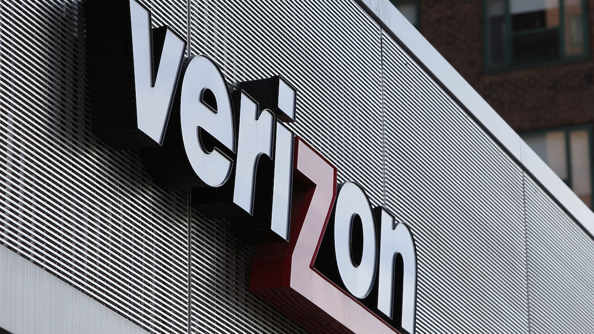 Verizon customers could get up to 100 from company in new settlement