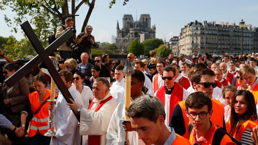 APTOPIX France Notre Dame Fire