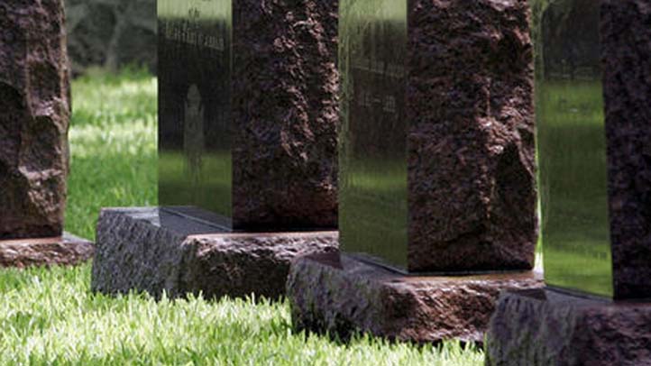 Grave generic 722 by 406