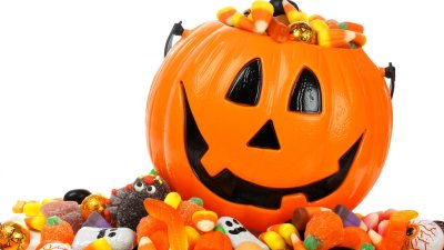 Retailers brace for spooky Halloween sales dip amid 5% decline