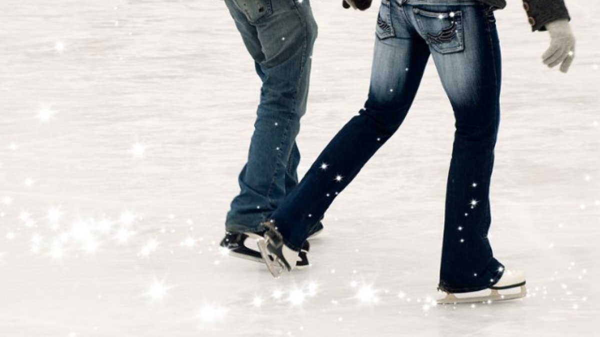 'A Miracle on 63rd Street' ice-skating rink opens in Englewood – NBC Chicago - Vimarsana News