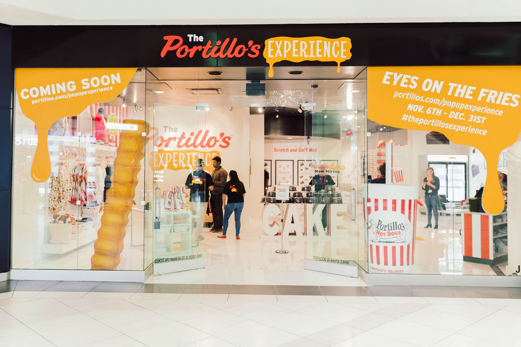 See Inside The Portillo S Pop Up At Woodfield Mall Nbc Chicago