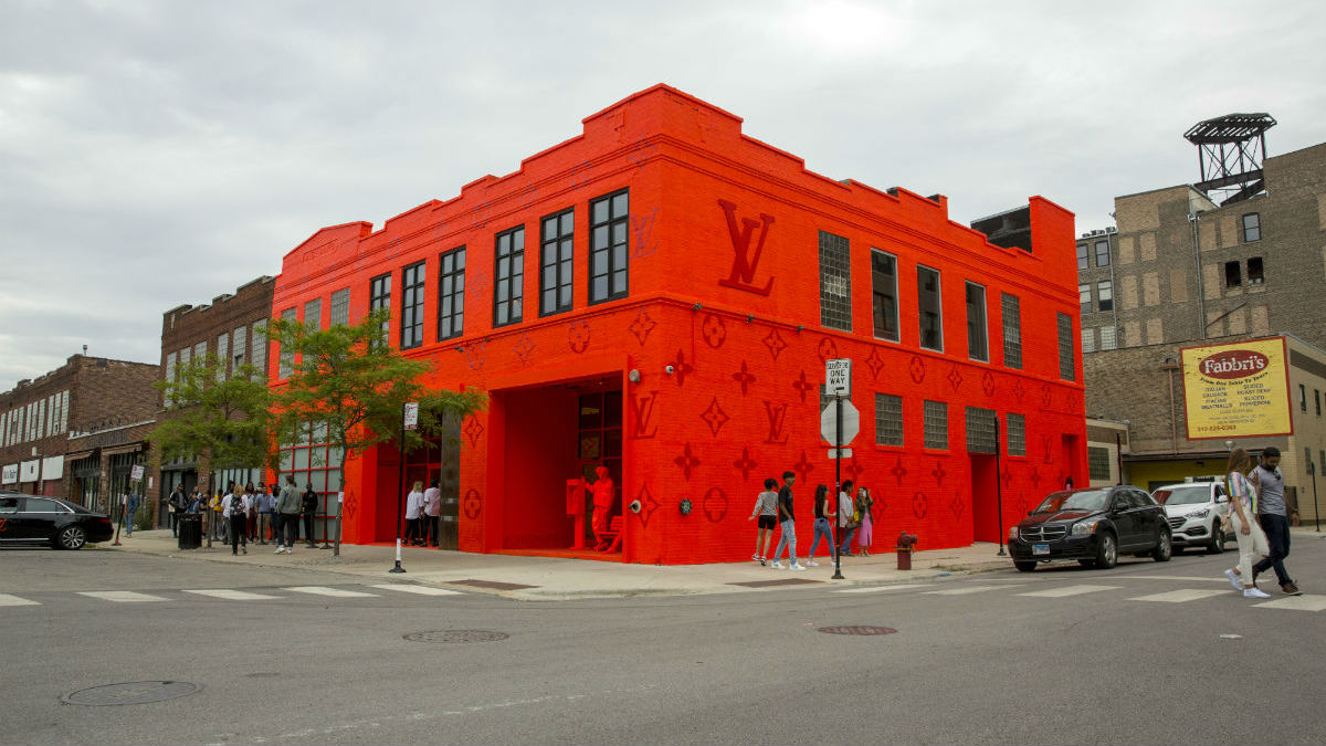 Louis Vuitton Opens Bright Orange Pop-Up Shop in Chicago’s ...