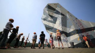 Maggie Daley climbing wall