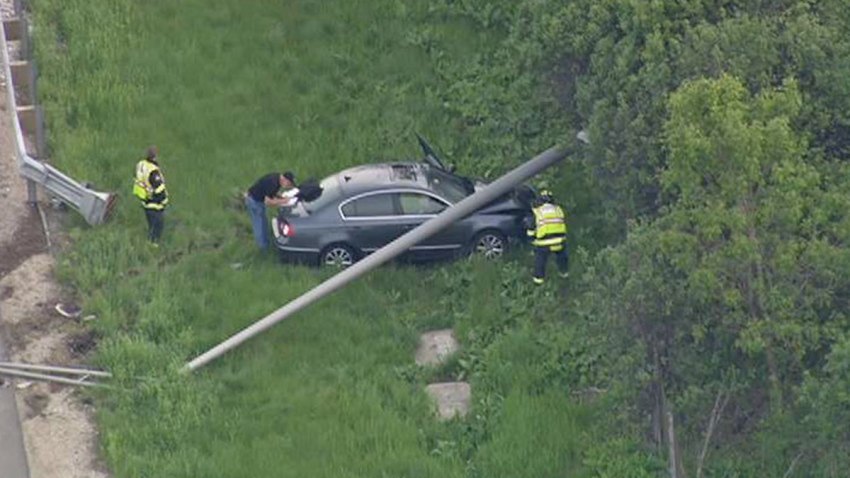 NB-294-crash-car-pole-1