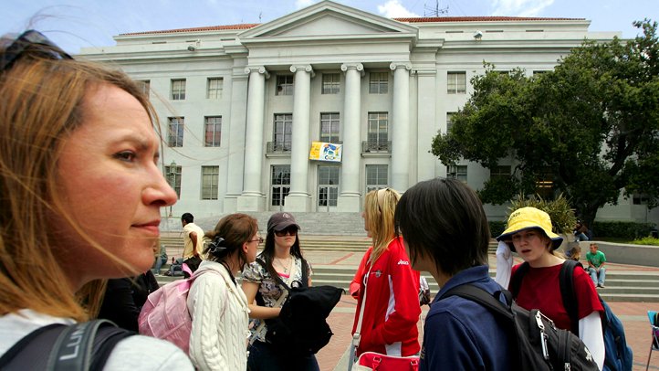 UC Berkeley, Yale, and Harvard Pull Out of US News Rankings – NBC Chicago - Vimarsana News