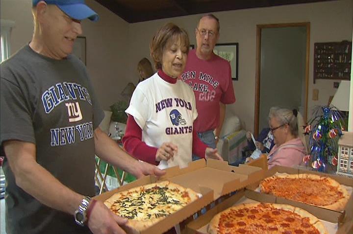 Super Bowl Pizza1