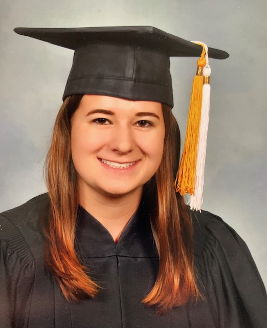 Ellie Benz <br>Valparaiso University, BS Psychology and French
