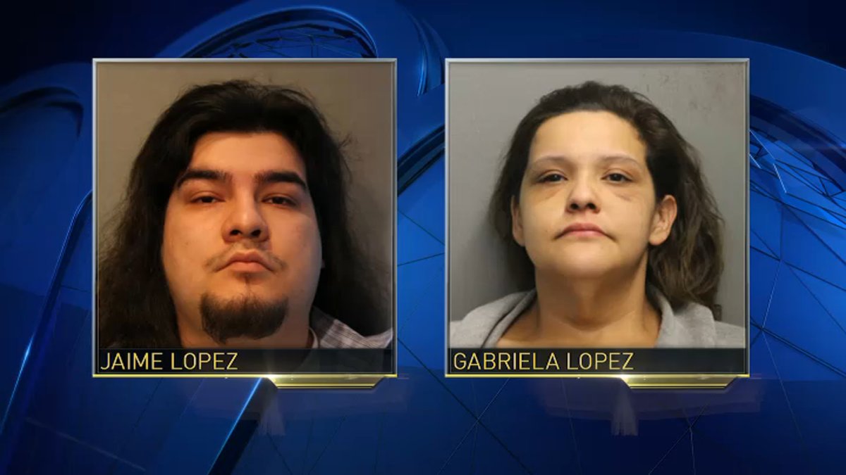 2 Arrested for Christmas Shooting of 7-Year-Old Girl on Chicago’s ...