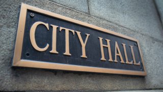 chicago city hall GettyImages-499474050