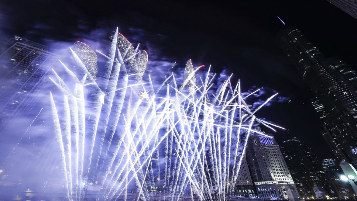 Where to dine on new year's eve in chicago Chicago New Year’s Eve Downtown Street Closures – NBC Chicago