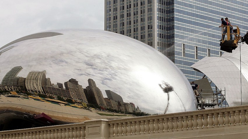 53455098TB006_Chicago_s_Clo