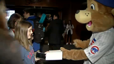 Cubs convention returns packed with fans 