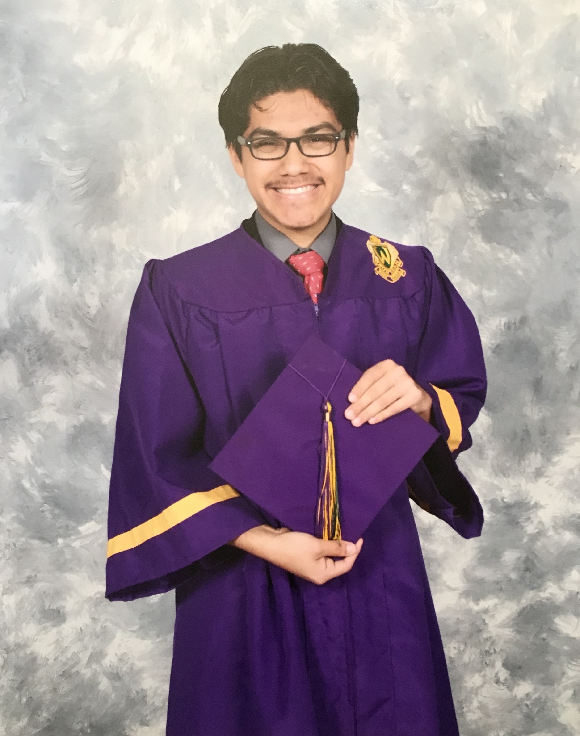 Edwin Felipe<br />
PozoWaukegan High School (WHS)