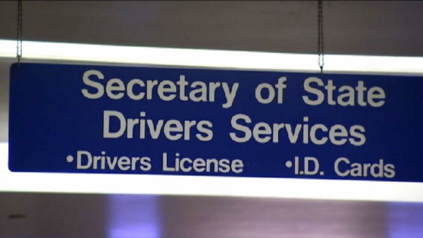 Expiration Dates Extended For Illinois Driver S Licenses Id Cards License Plate Stickers Nbc Chicago