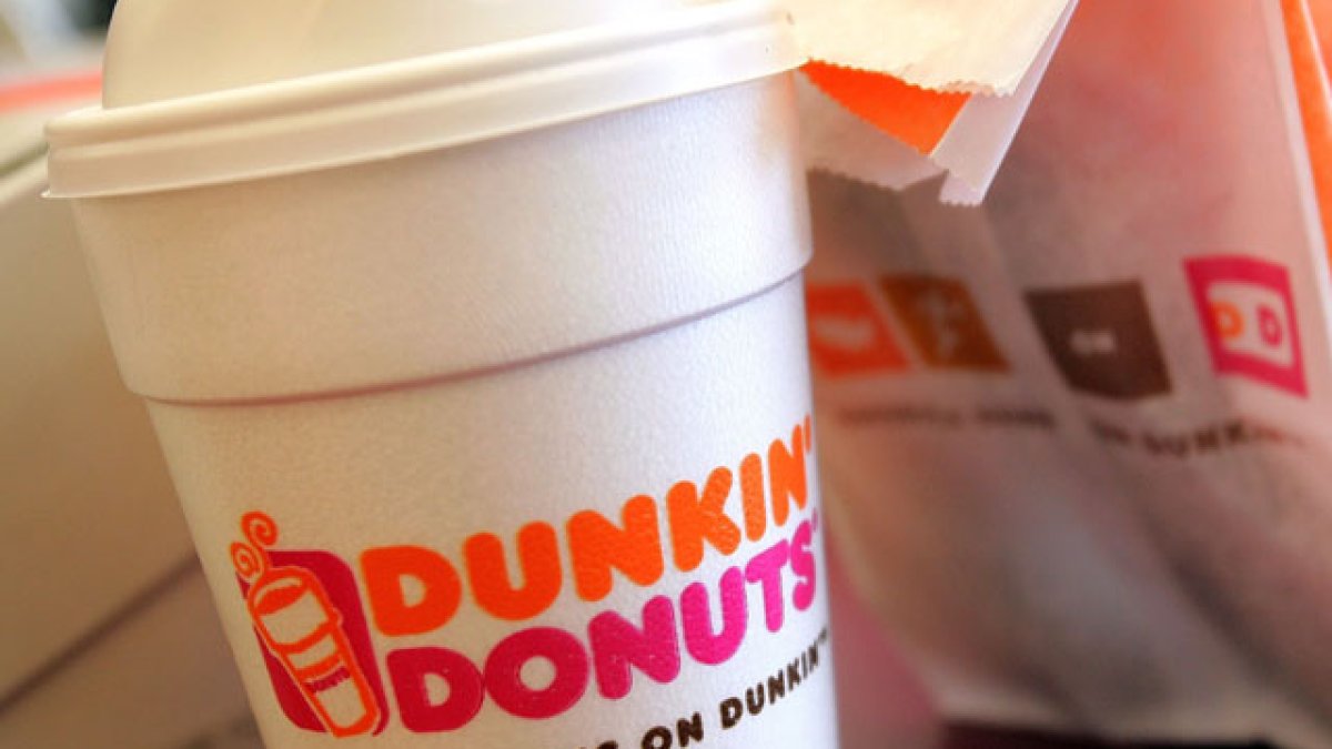 Dunkin Donuts giving away 1 million free coffees again. How to get yours