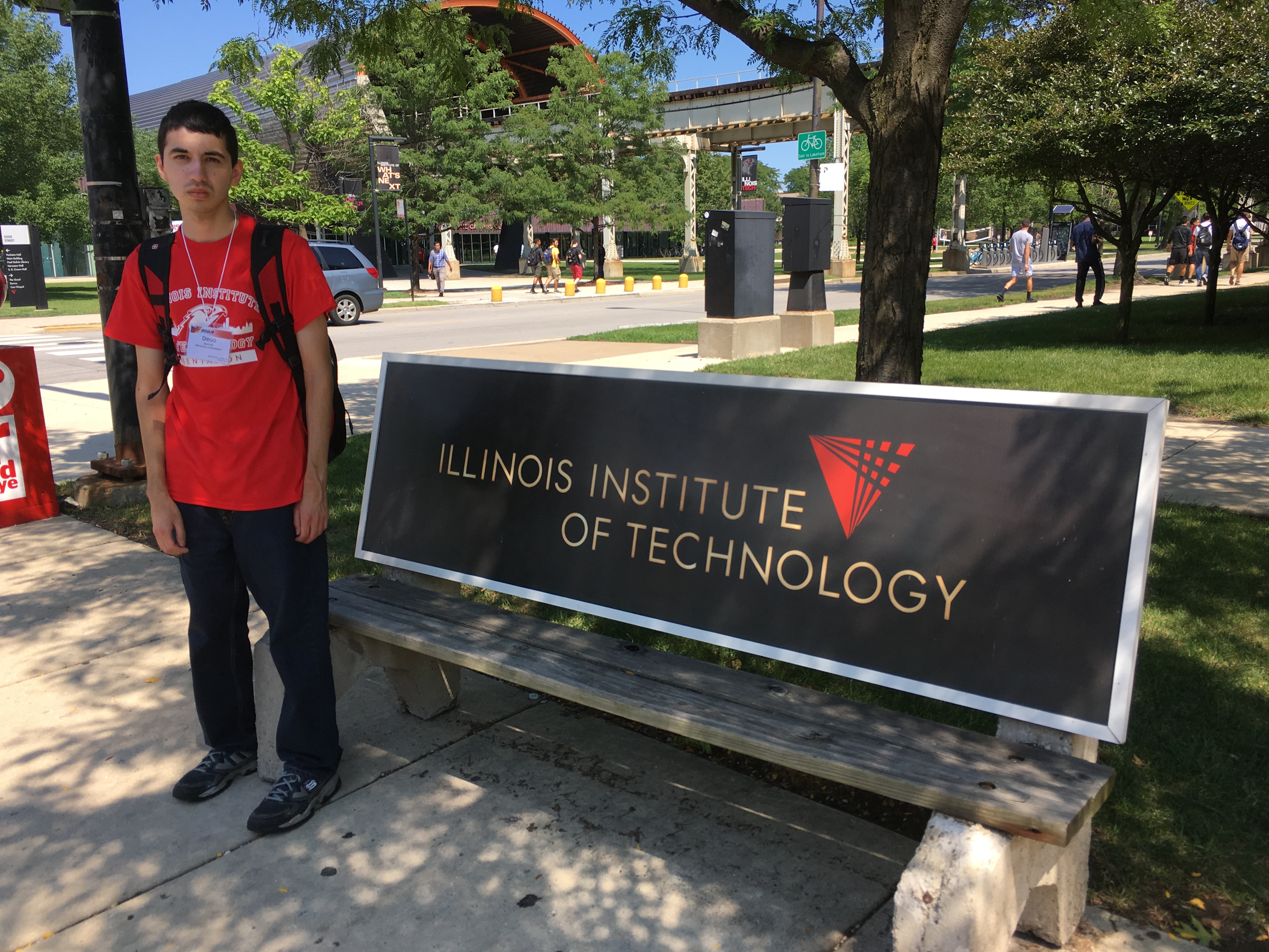 Diego Sánchez <br>Illinois Institute of Technology (IIT) <br>Bachelors of Science : Mechanical Engineering