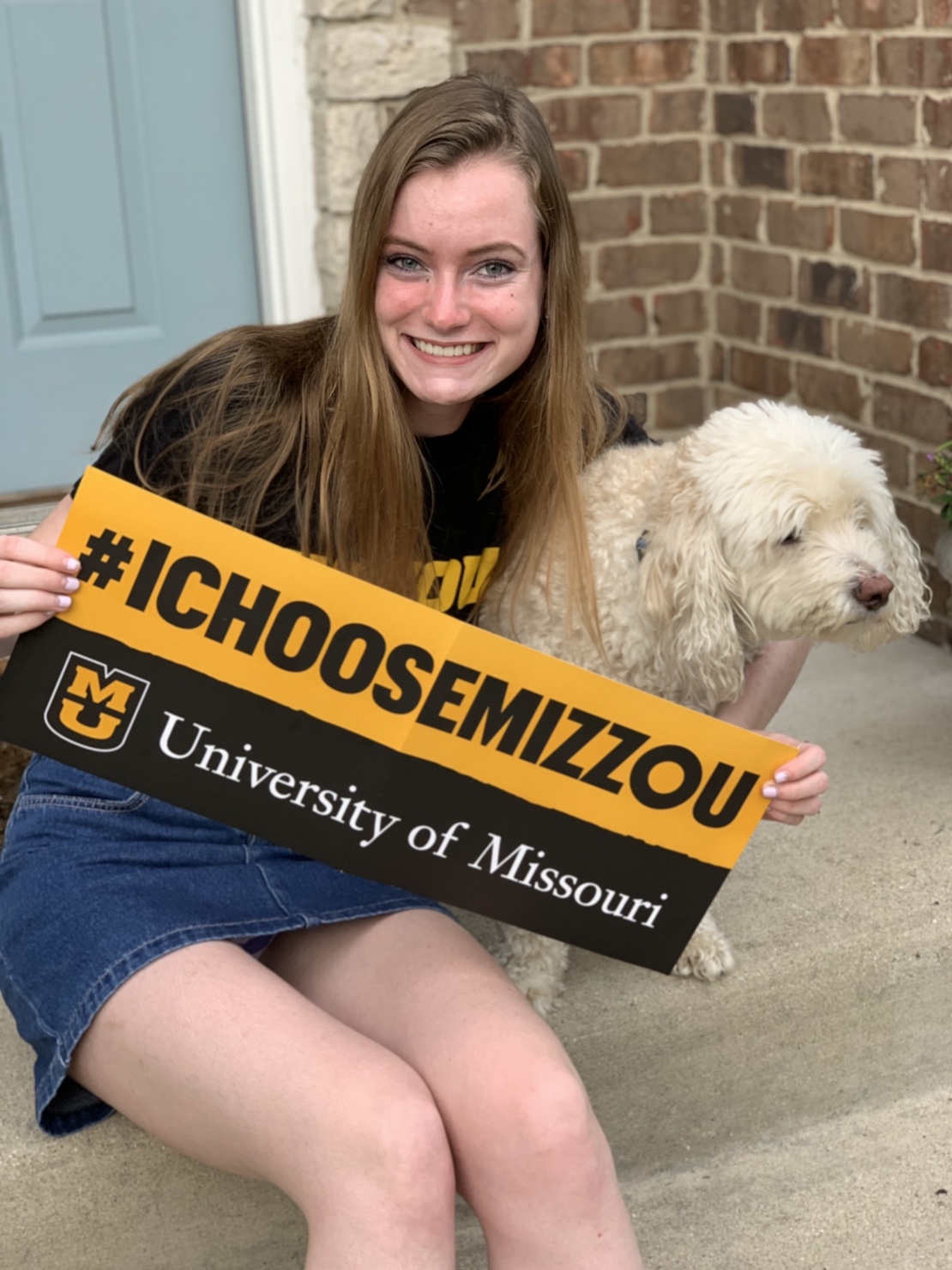 Abby Moriarty<br>York High School in Elmhurst<br>The University of Missouri School of Journalism