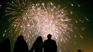 56493441JWW013_Celebration