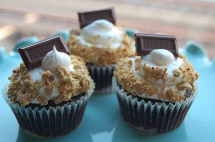 flirty-cupcake-truck