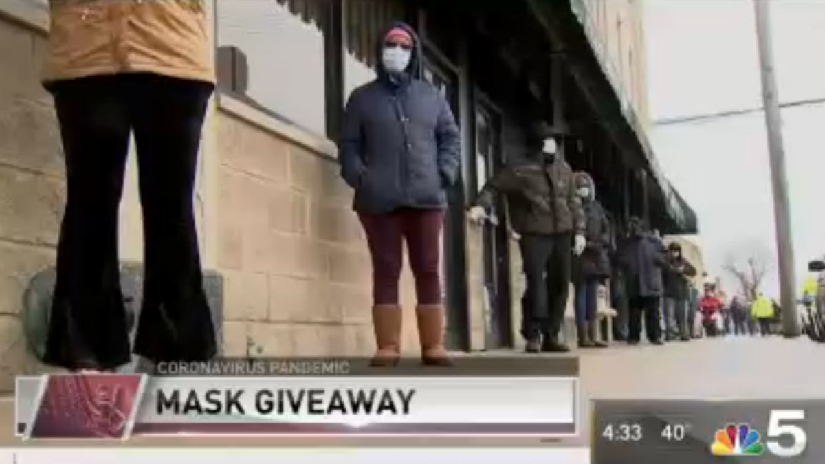 Thousands Show Up For Free Masks in Chicago Area Hit Hard By Coronavirus NBC Chicago