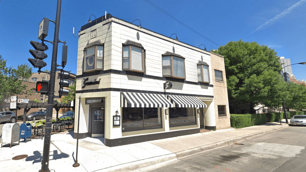 Thief Steals From Safe at Lincoln Park Restaurant – NBC Chicago