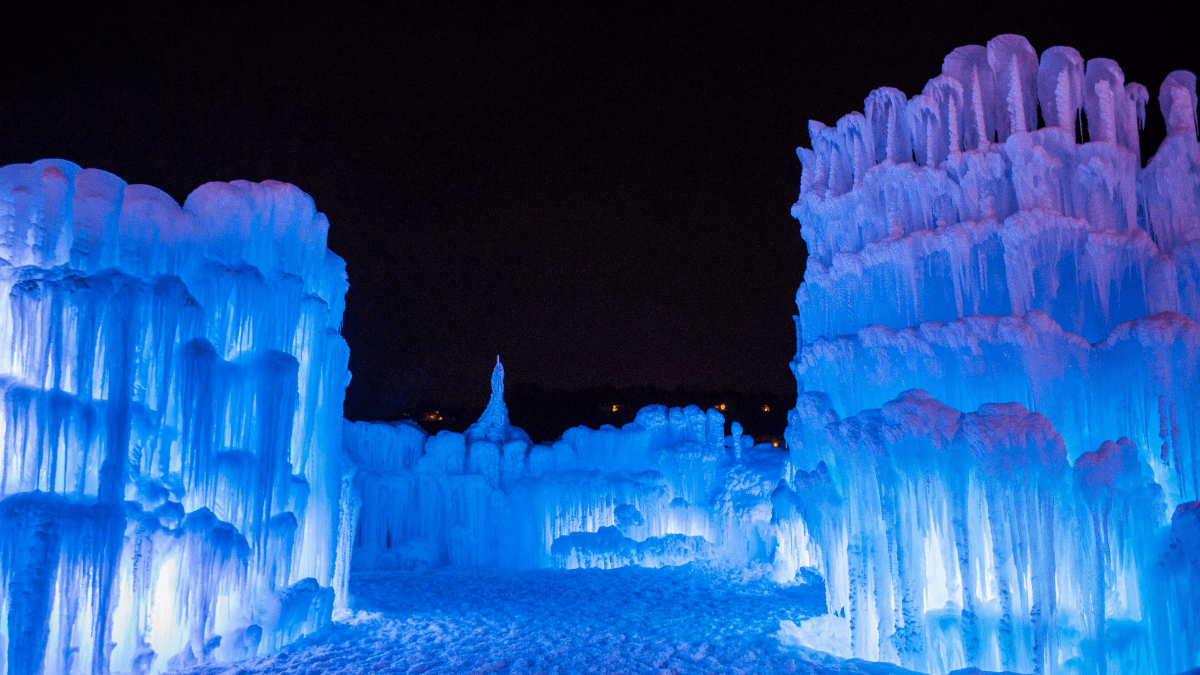 Ice Castles at Lake Geneva Set to Return as Early as This Month NBC