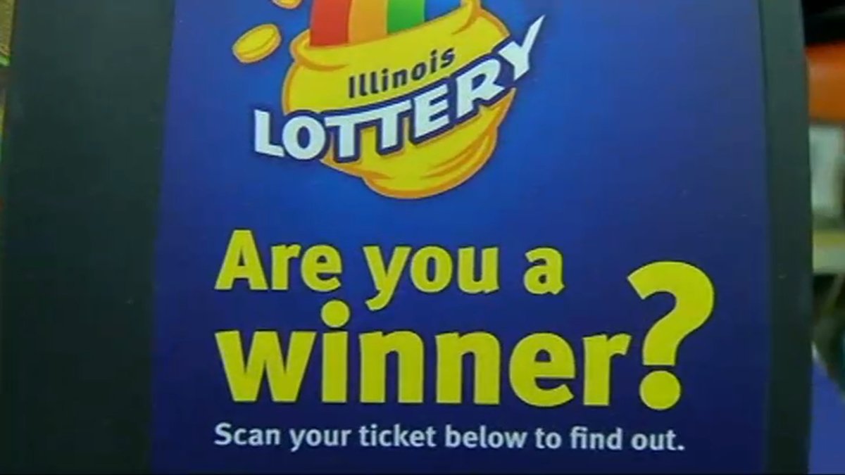 ‘I didn't believe it': Man wins just under $1 million with ticket purchased on Illinois Lottery app