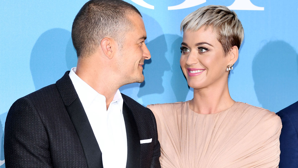 Katy Perry Announces She S Pregnant In Never Worn White Music