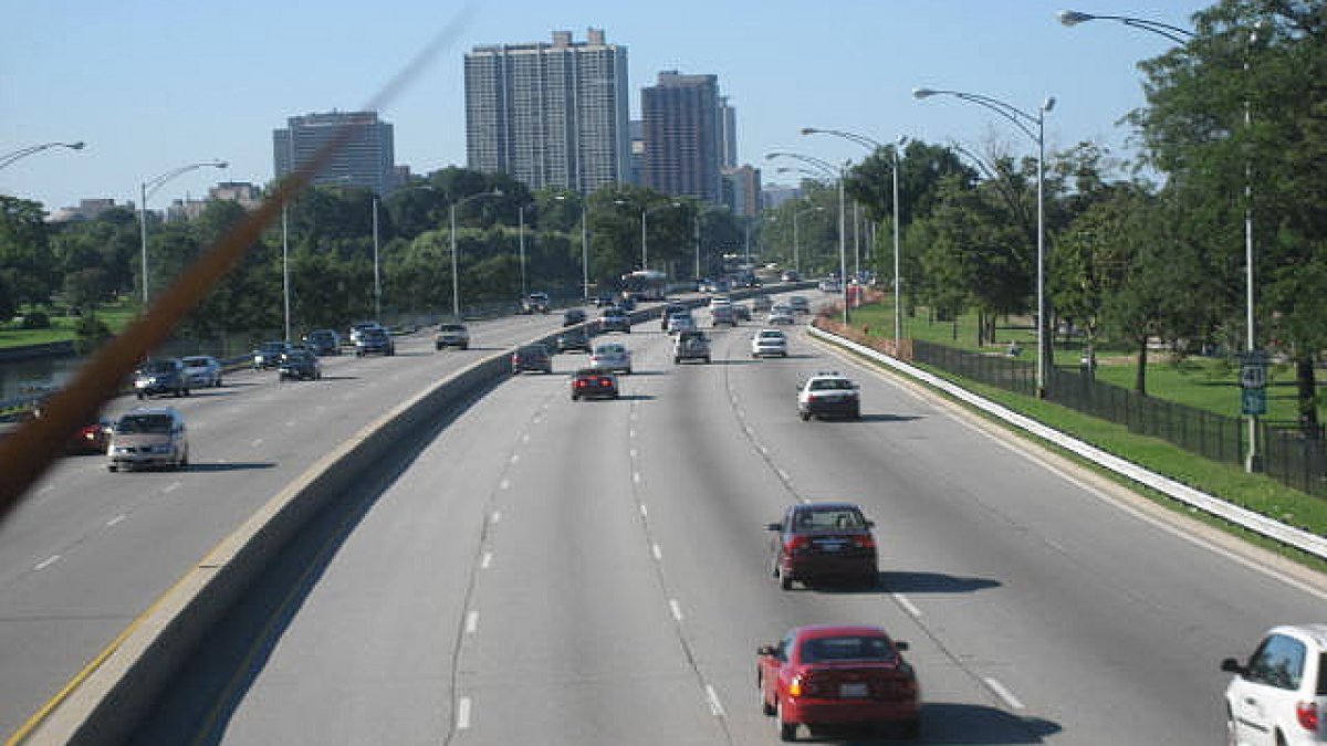 New proposal could bring in AI cameras to stop speeding drivers on Lake Shore Drive