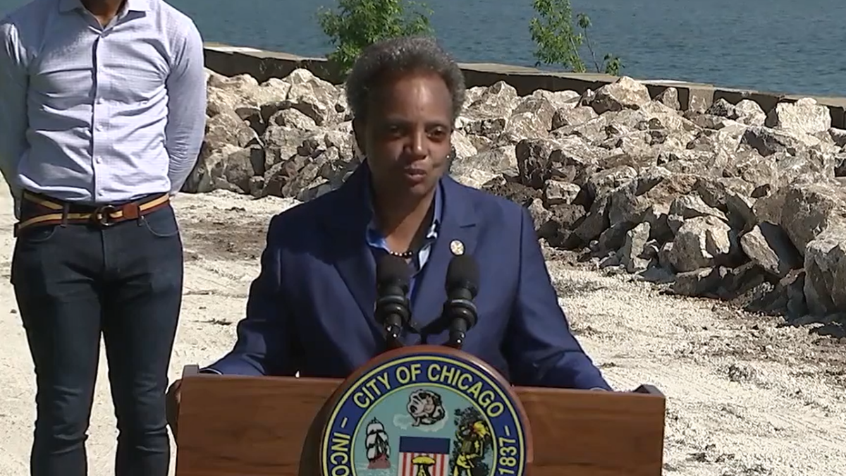 Lightfoot Calls Scooby Doo Meme Of Her Posted By Chicago