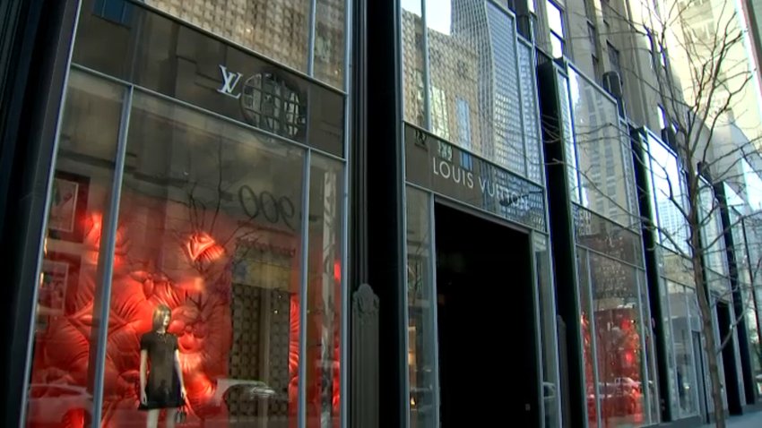 Louis Vuitton Store on Michigan Avenue Targeted by Thieves Wearing