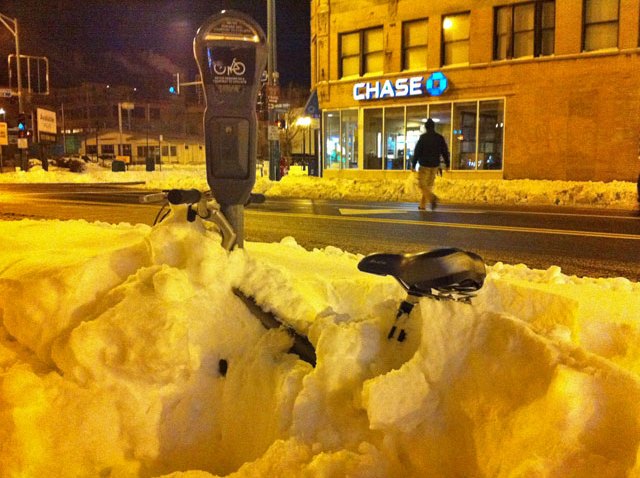 parking-meter-bike-snow