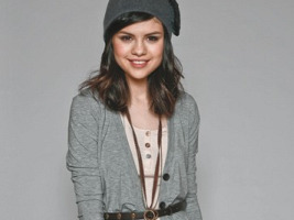 selena gomez kmart thumb