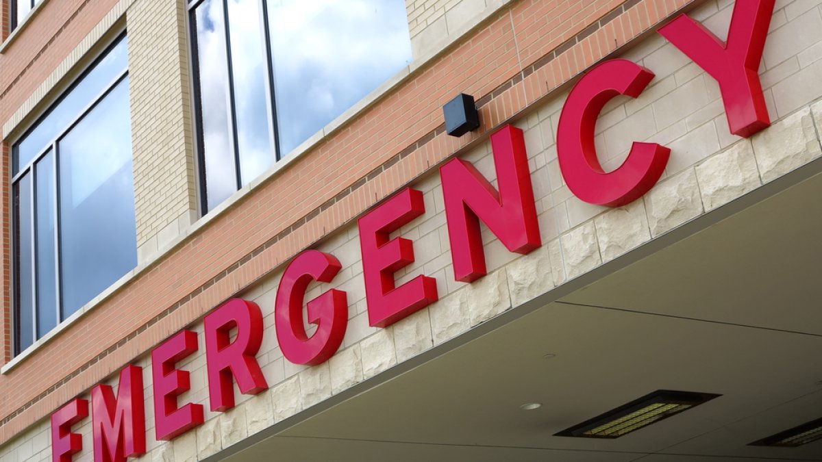 Chicago-area toddler drowns in Southwest Michigan lake Chicago-area toddler drowns in Southwest Michigan lake