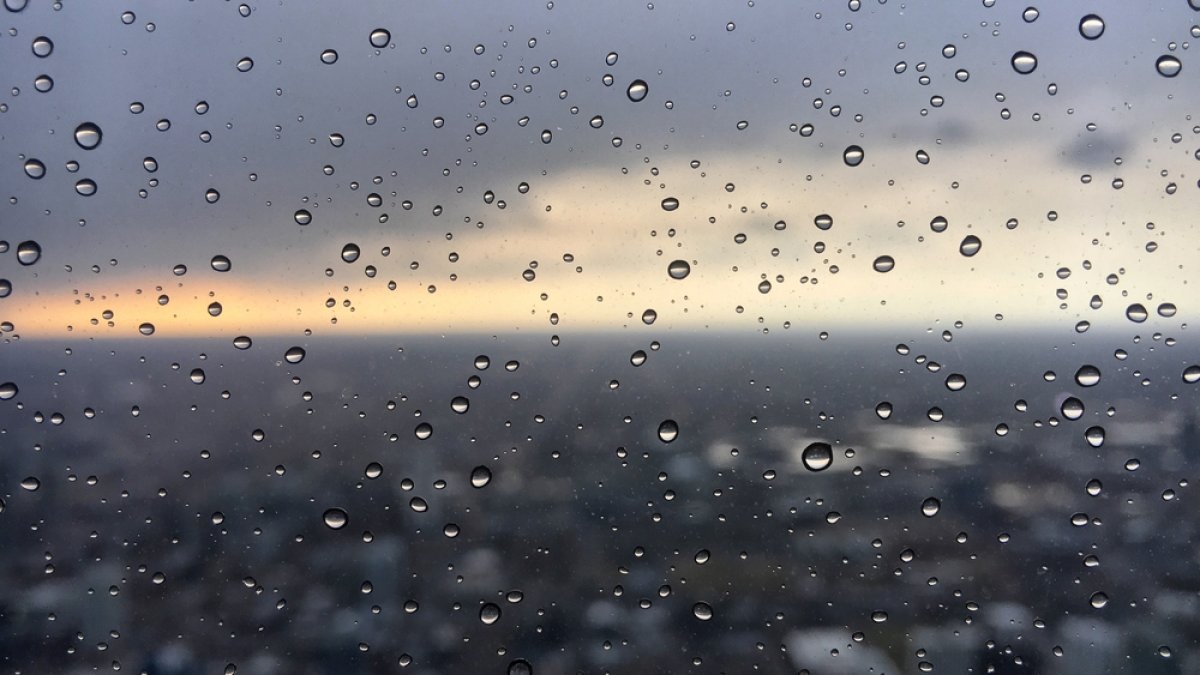 芝加哥降雨量：一些郊区达到6英寸