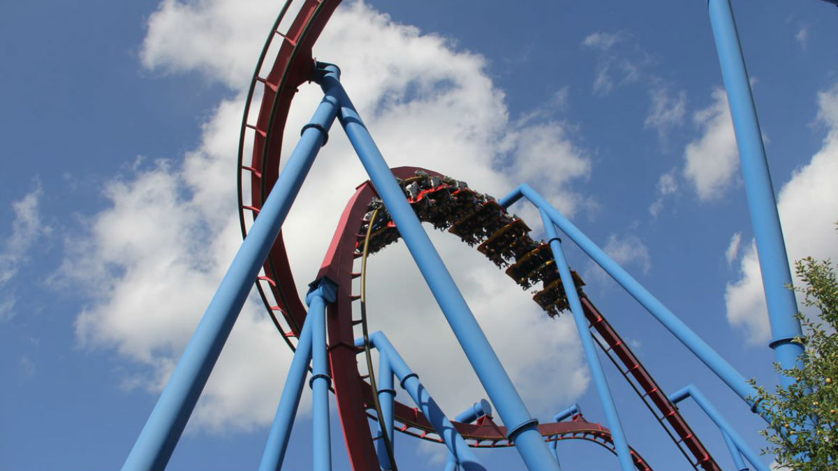 U.S. theme-park operators Cedar Fair, Six Flags to merge