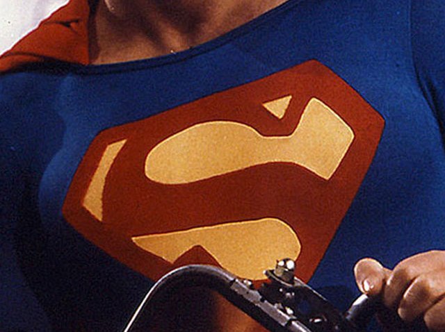 superman-chest